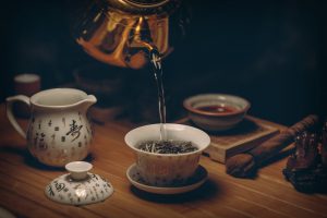 hot loose leaf tea pouring